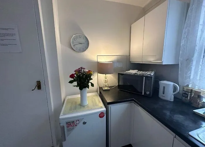 Centre With Private Parking * Galway