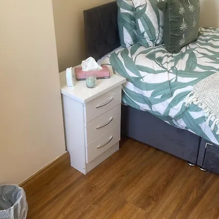 Centre With Private Parking * Galway
